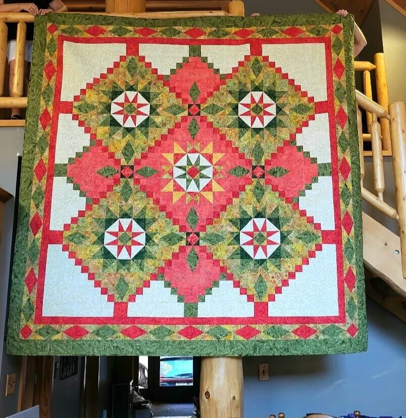 Edredón Batik 104 x 104 hecho a mano con fundas de almohada en coral, verde y dorado Foto 3 de 4