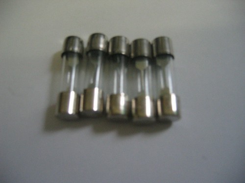 New Motorcycle scooter 25 Amp Glass Fuse 25mm Long (Pack of 5) - 第 1/1 張圖片