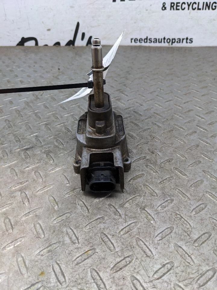 2000 - 2005 Chevrolet Cadillac GMC Flex Fuel Composition Sensor 12570260 1165731 - Image 3 of 4