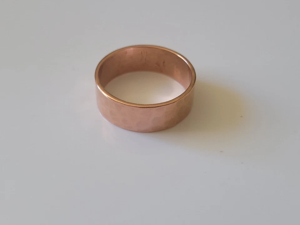 Anillo de cobre macizo martillado de 8 mm anillo de banda de cobre puro - Hecho en EE. UU. Foto 4 de 4