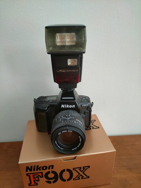 Cámara Réflex Analógica Nikon F90X de película de 35 mm