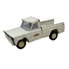 1960s Vintage Tonka Jeep Pressed Steel Wrecker Tow Pickup Truck