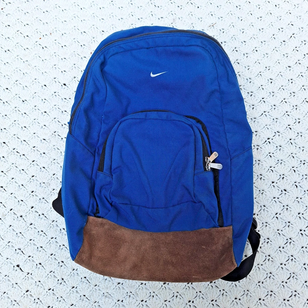 Preços baixos em Nike Mochilas de couro para homens | eBay