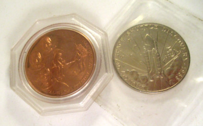 1988 DISCOVERY SPACE SHUTTLE LAUNCH $5 COIN MEDAL & APOLLO XVII MEDALS