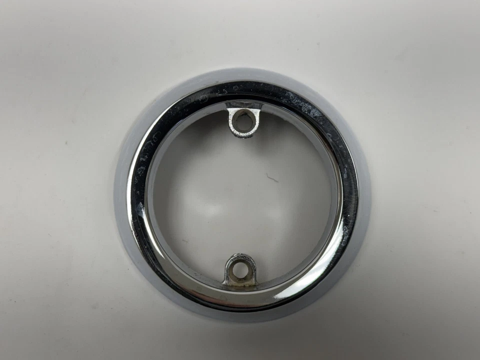 1961 - 1962 道奇 Lancer 飞镖停车灯挡板 铬 NOS 2188277 — 第 3/4 张图片