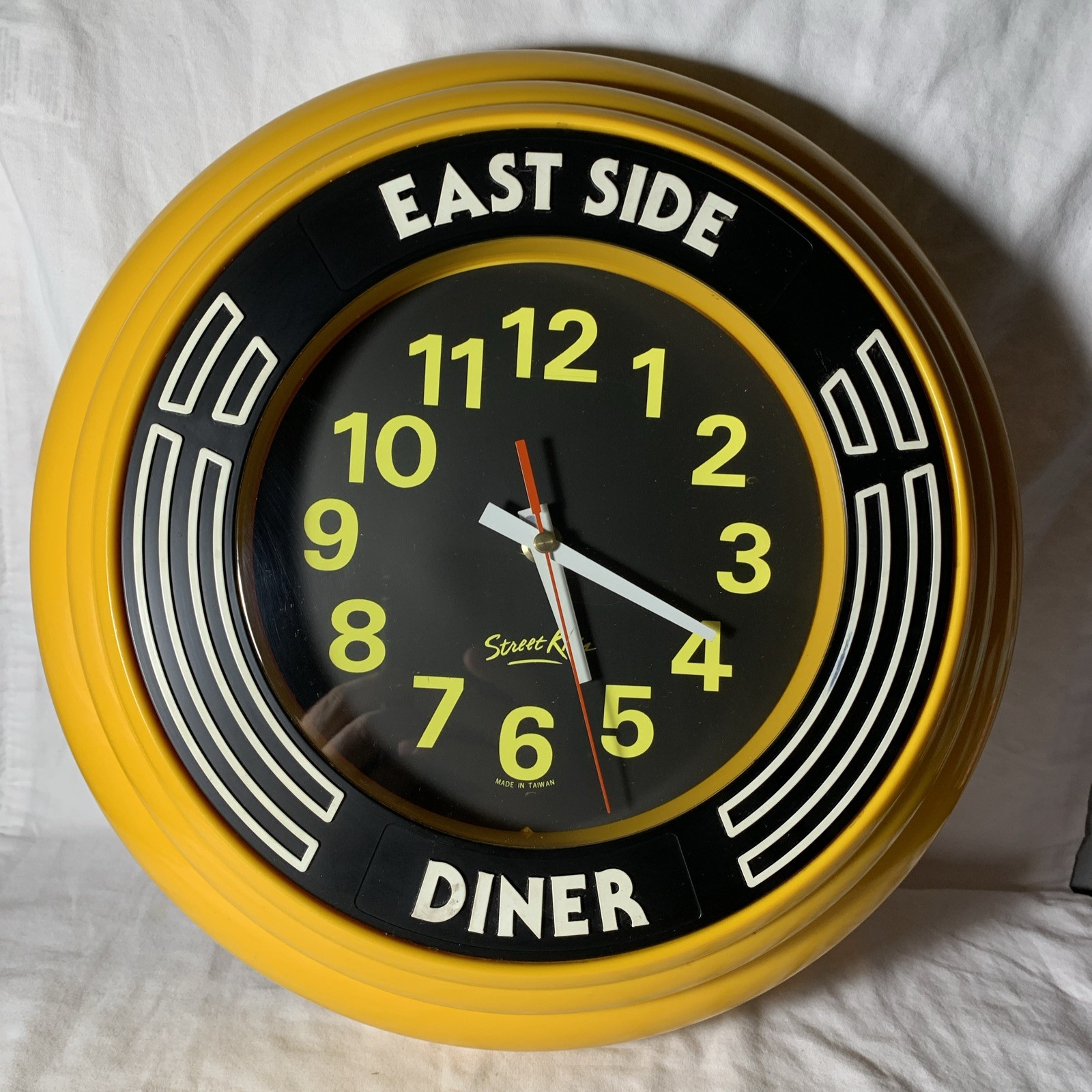 Vintage Street Kids East Side Diner Wall Clock Tested Works