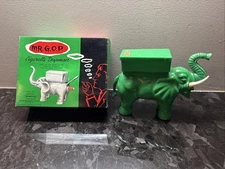 Mr GOP cigarette Dispenser DeeBee Co Republicans Made In Hong Kong VINTAGE HTF