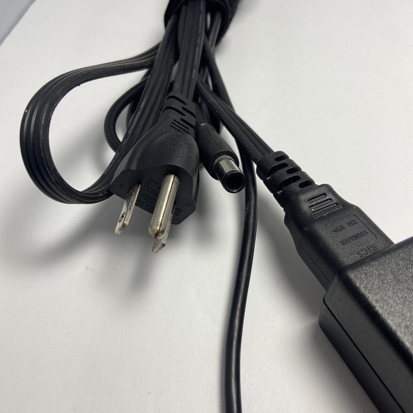 Dell Inspiron 15 Laptop Power Chord Adapter Works
