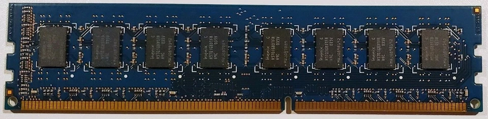 Hynix 2 GB UBDIMM PC3-10600 DDR3 SDRAM Memory (HMT125U6TFR8C-H9) - Image 2 of 2