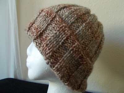 Hand knitted bulky and warm beanie/hat, gradient light brown/tan
