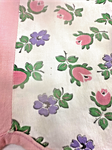 Medio delantal vintage hecho a mano, rosa con paneles florales, 17", borde de vieira, usado (SS) - Imagen 6 de 13