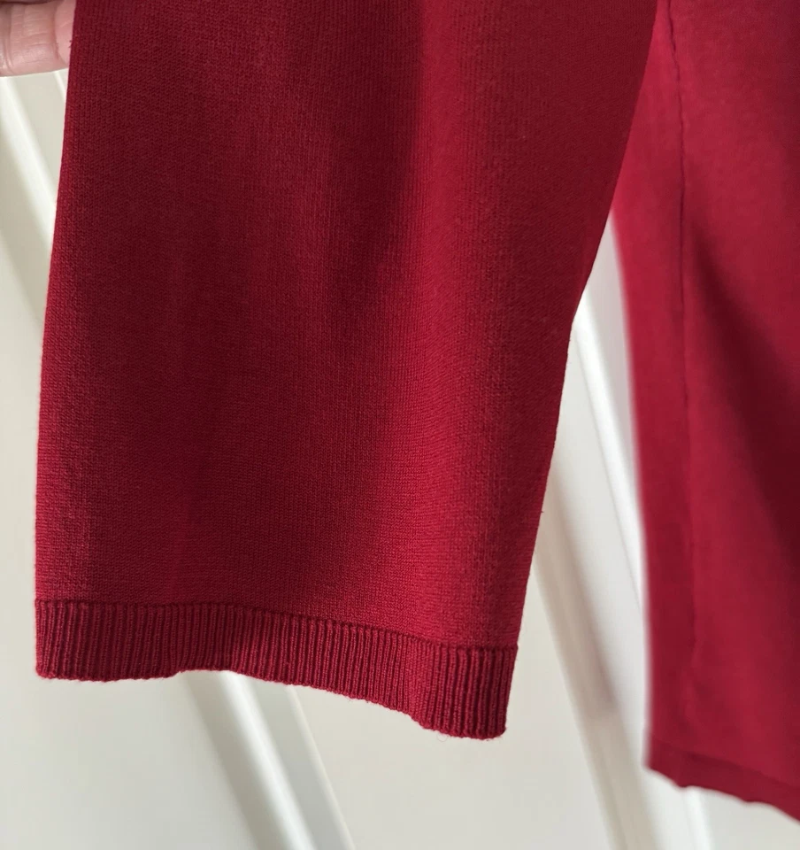 Suéter Chaus Jewel Rojo Mezcla Seda Elastizado Cuello en V Manga 3/4 Talla XL Foto 4 de 4