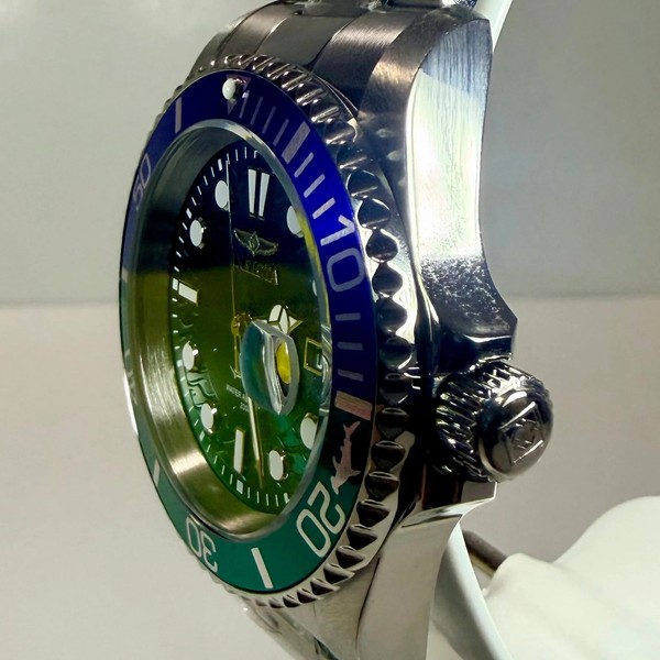 Reloj Invicta 50899 para Hombre Pro Diver Vectide con Bisel Degradado Azul y Verde, 42mm 5