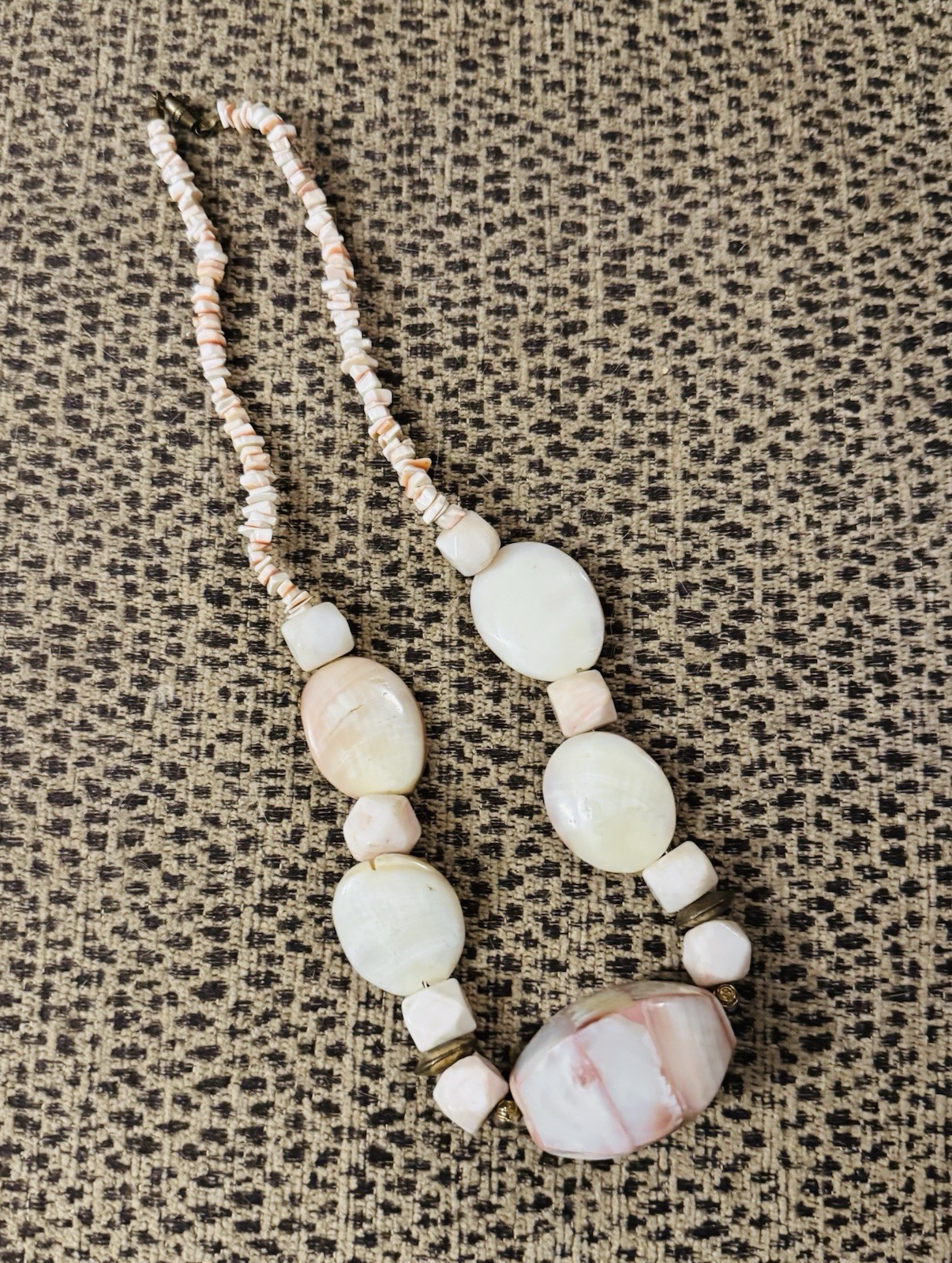 Vintage artisan pink shell statement necklace boh… - image 1