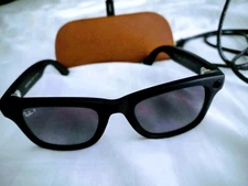Ray-Ban Meta Wayfarer Bluetooth Smart Glasses Shiny Black Charging Case USB