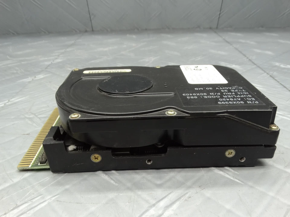 Disco duro IBM 30MB vintage WD-336R 90X9399 90X9403 Foto 4 de 4