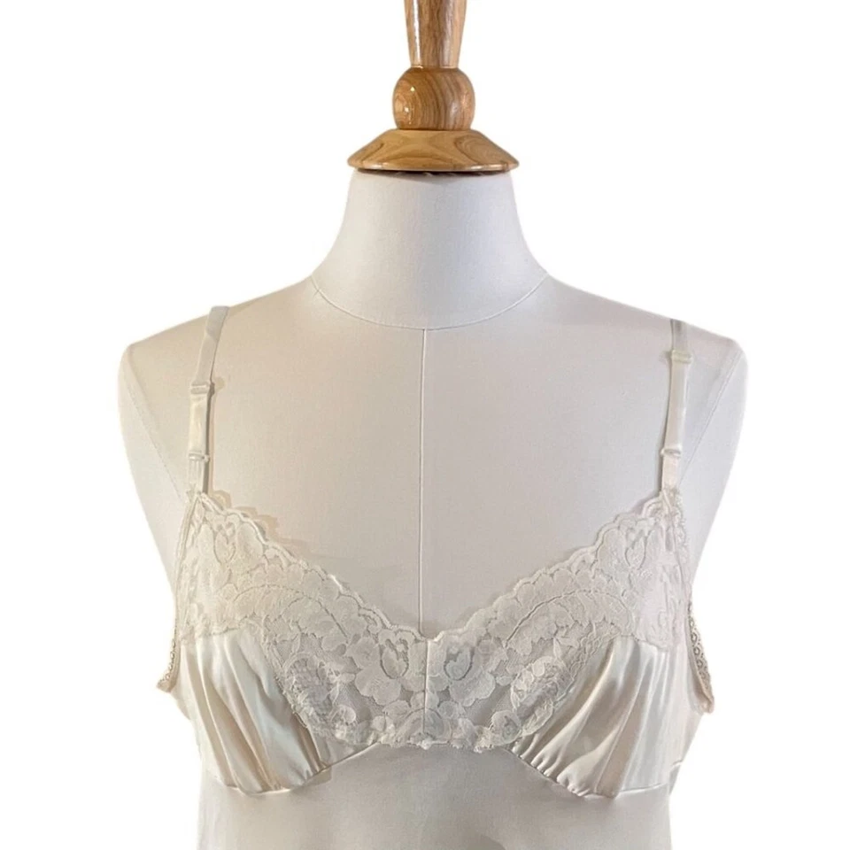 Vestido de noite vintage Vassarette marfim/creme cetim lingerie renda tamanho 40 - Imagem 2 de 4