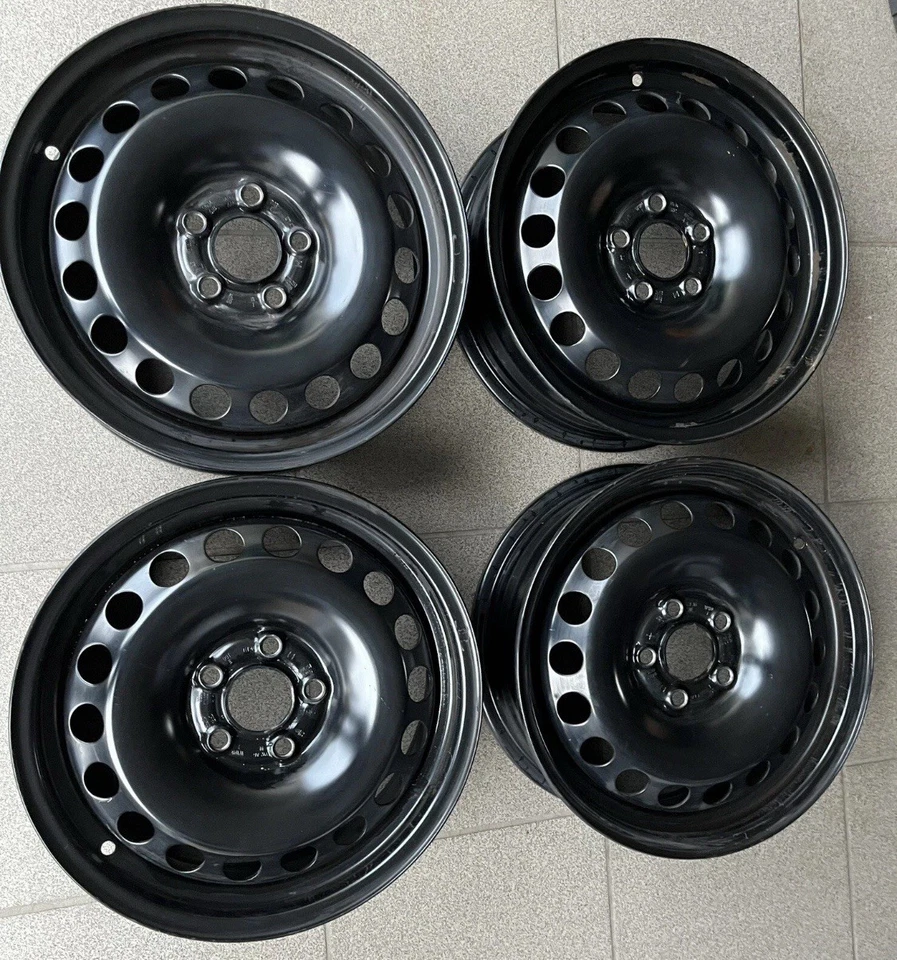 VW Golf Plus Steel Wheels 6.5 X 16 5 X 112 50 Black - Image 2 of 2