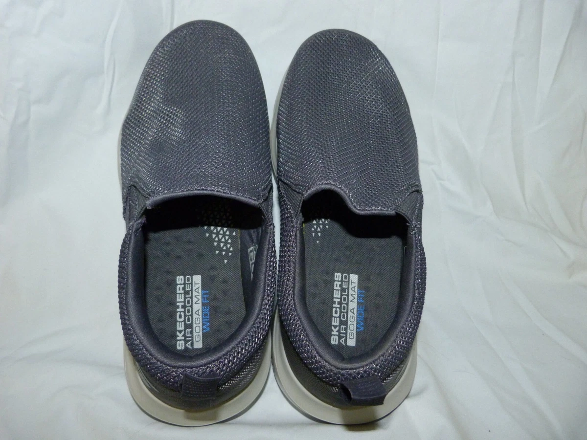 Skechers air cooled Goga Mat wide fit men s slip on shoes size 7.5