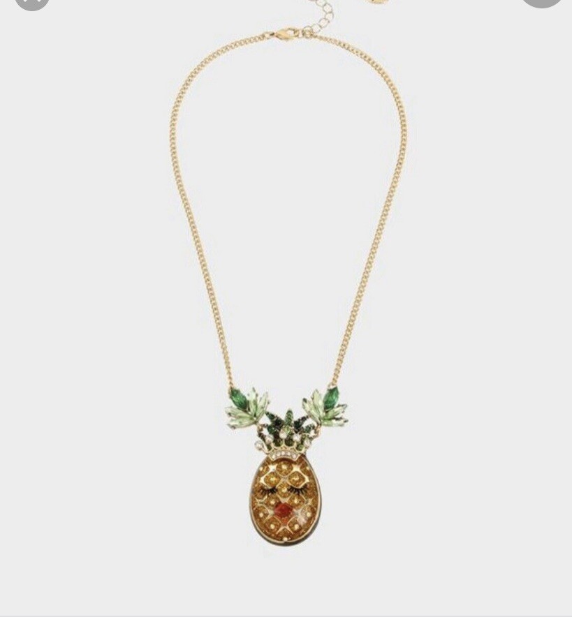 $48 Betsey Johnson gold  tone  summer picnic pineapple face necklace rare bh1b