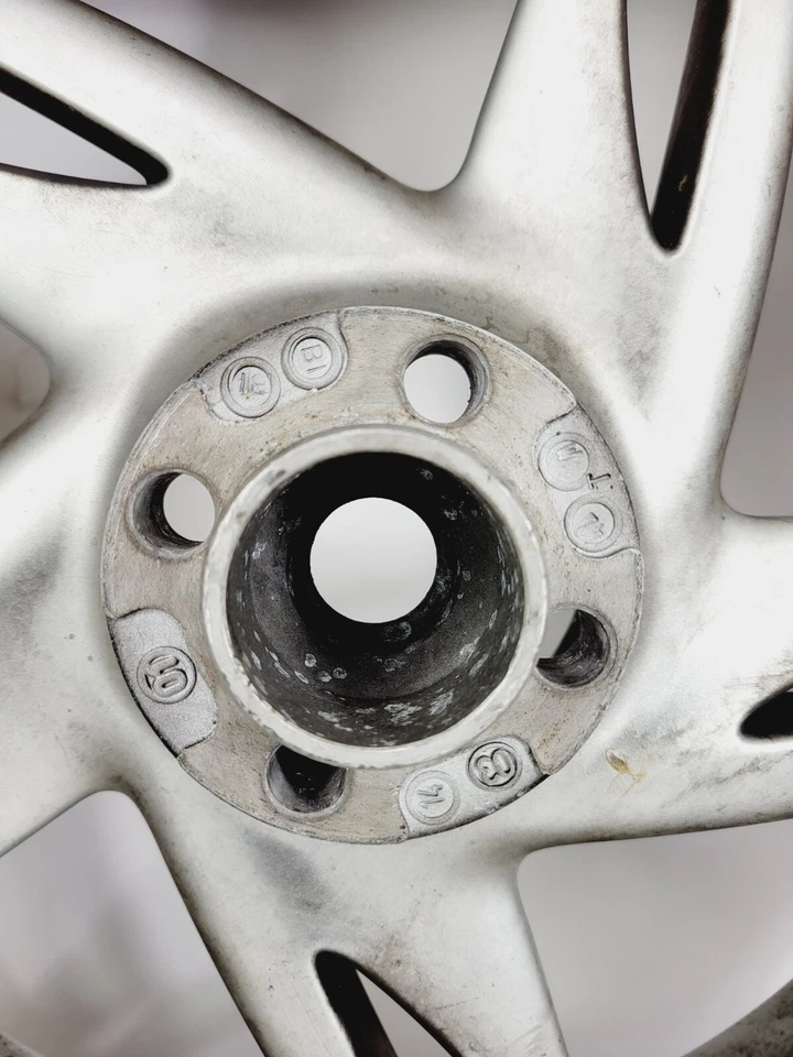 02-06 宝马 Montauk R1200CL R1200 CL 原始设备制造商后轮圈和轮胎 — 第 4/4 张图片