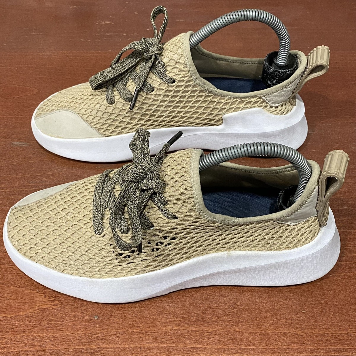 Pajar Canada women's mesh Upper sneakers shoes size 10 View 2
