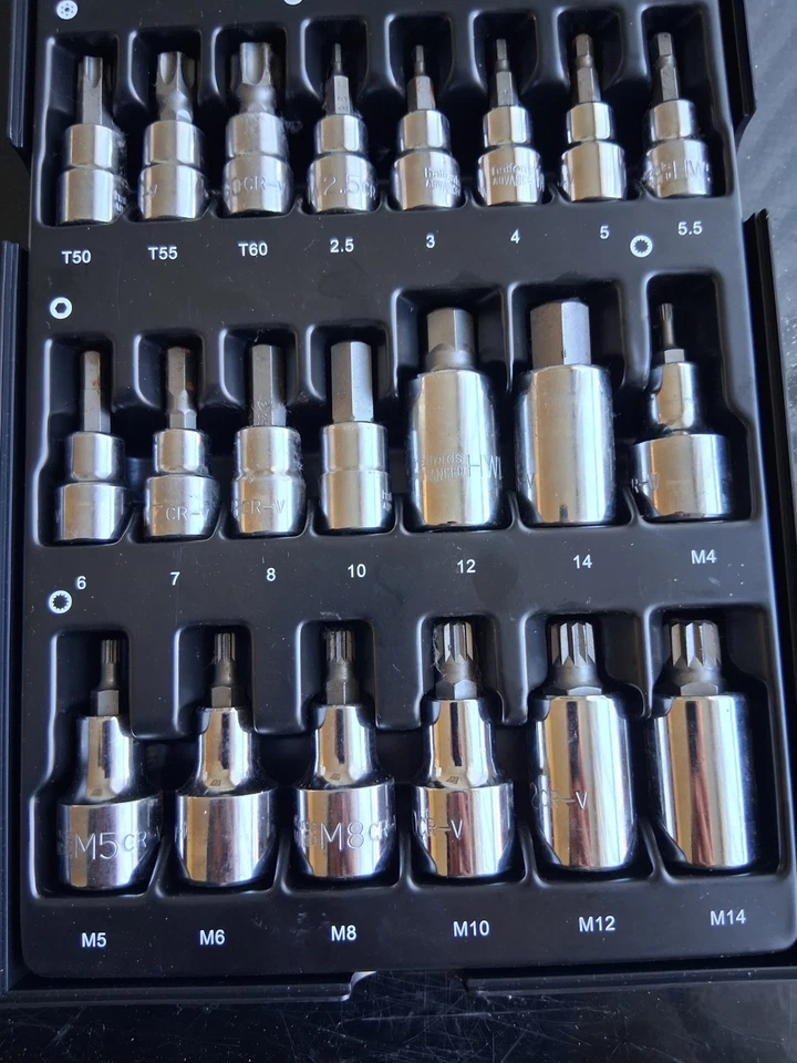Halfords Advanced 36 Piece Bit Socket Set Modular Tray (Torx,Hex, Spline,E-torx) - Image 2 of 4