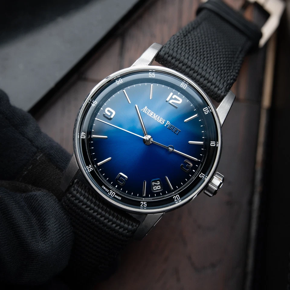 Audemars Piguet Code 11.59 Lacquered Blue Dial White Gold Rubber Set 41mm Watch - Image 4 of 4