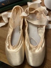 Bloch Ballet Pointe Shoes 6.5 B NWOB