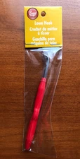 New Boye Knitting Loom Hook Metal with Red Plastic Handle 4-3/4" Long