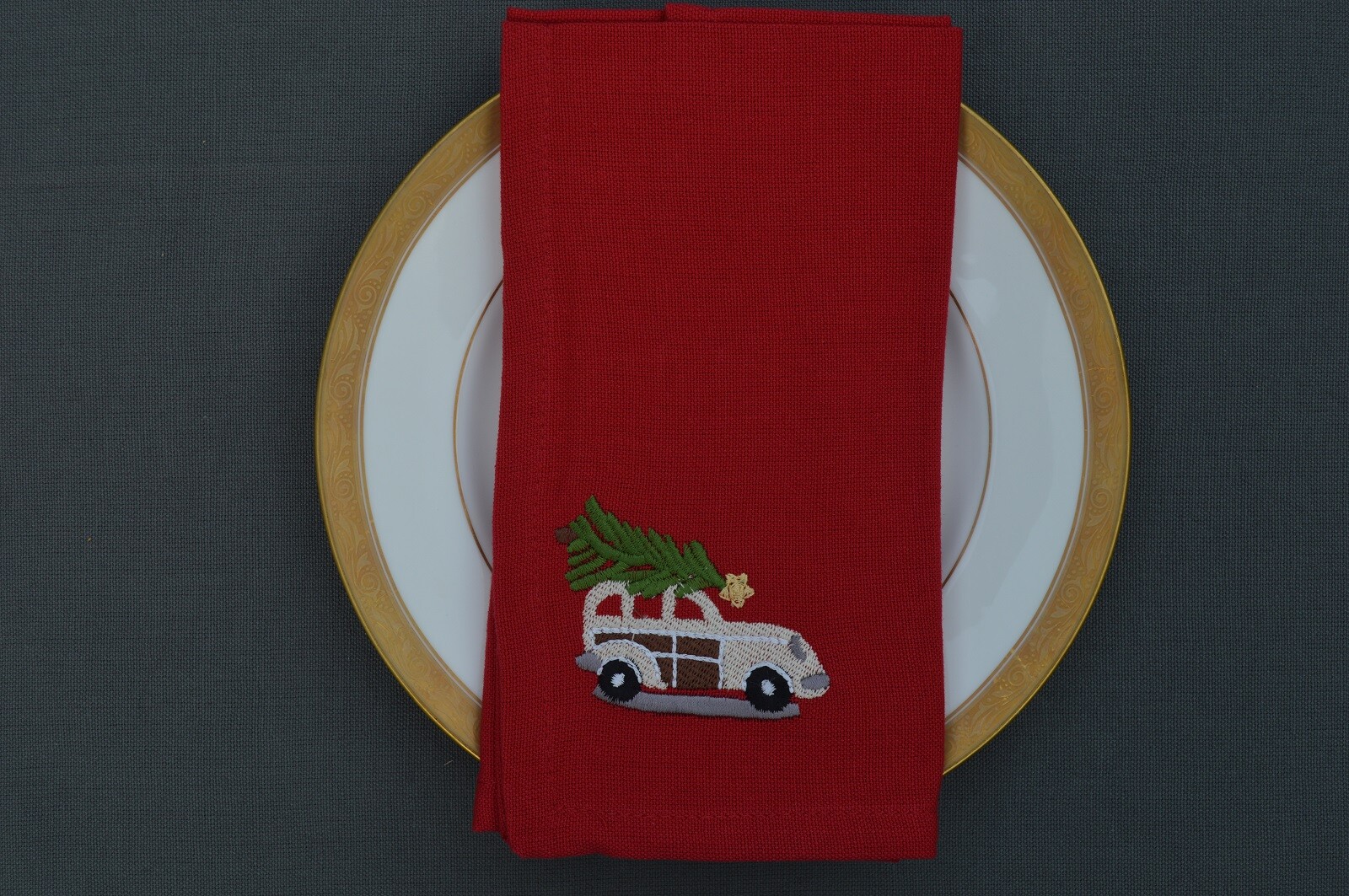 CHRISTMAS NAPKINS, 100% Cotton red with embroidered car and tree, Pack of 4