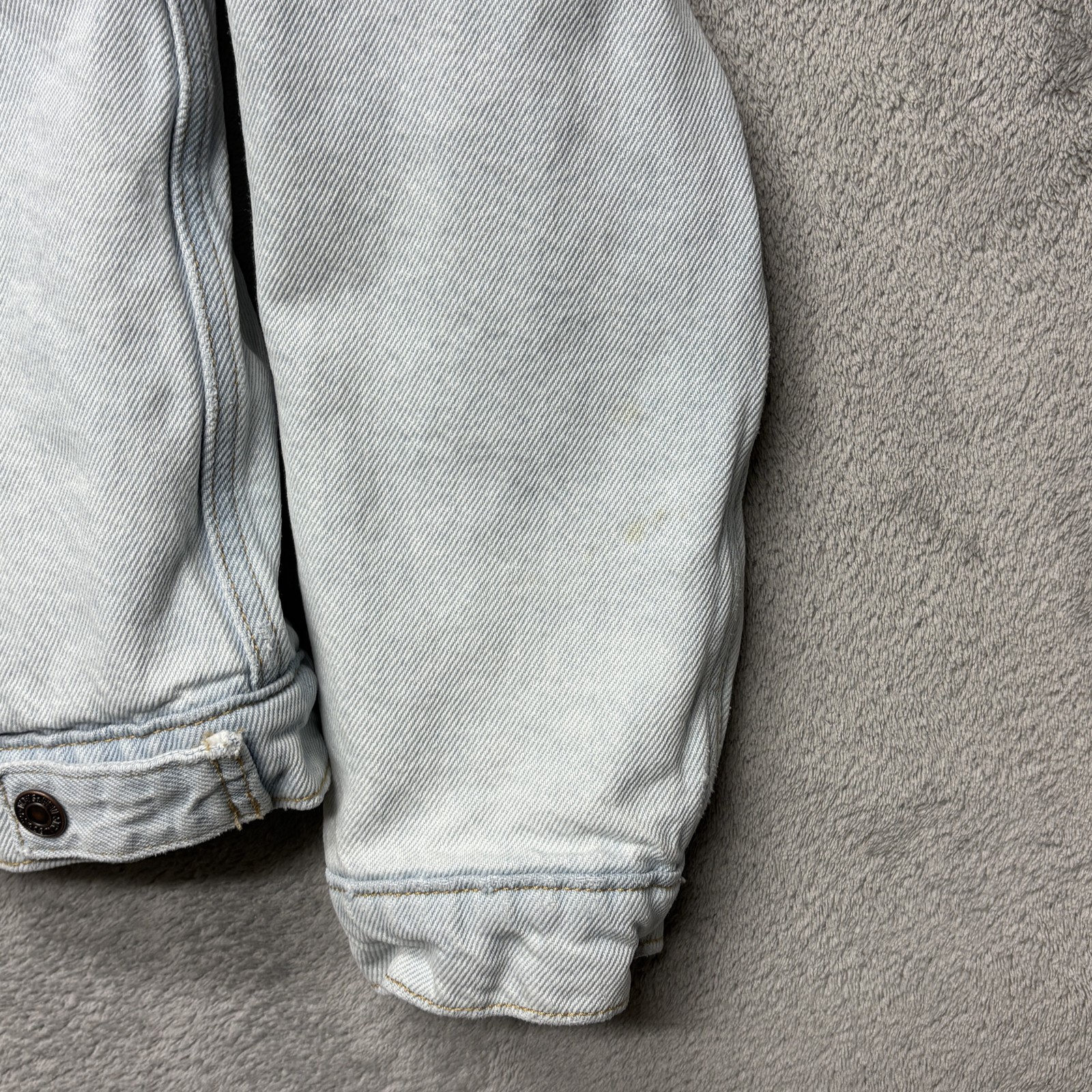 Levi Jacket Womens Large Light Wash Sherpa Lined Denim Trucker Coat Blue thumbnail 8