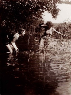 Tänzerin Leni Riefenstahl beim Baden Ausdruckstanz Gymnastik Berlin-Wannsee 1925