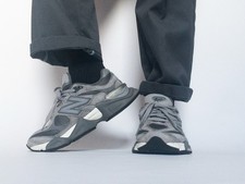 Iconic New Balance 9060 Size 40