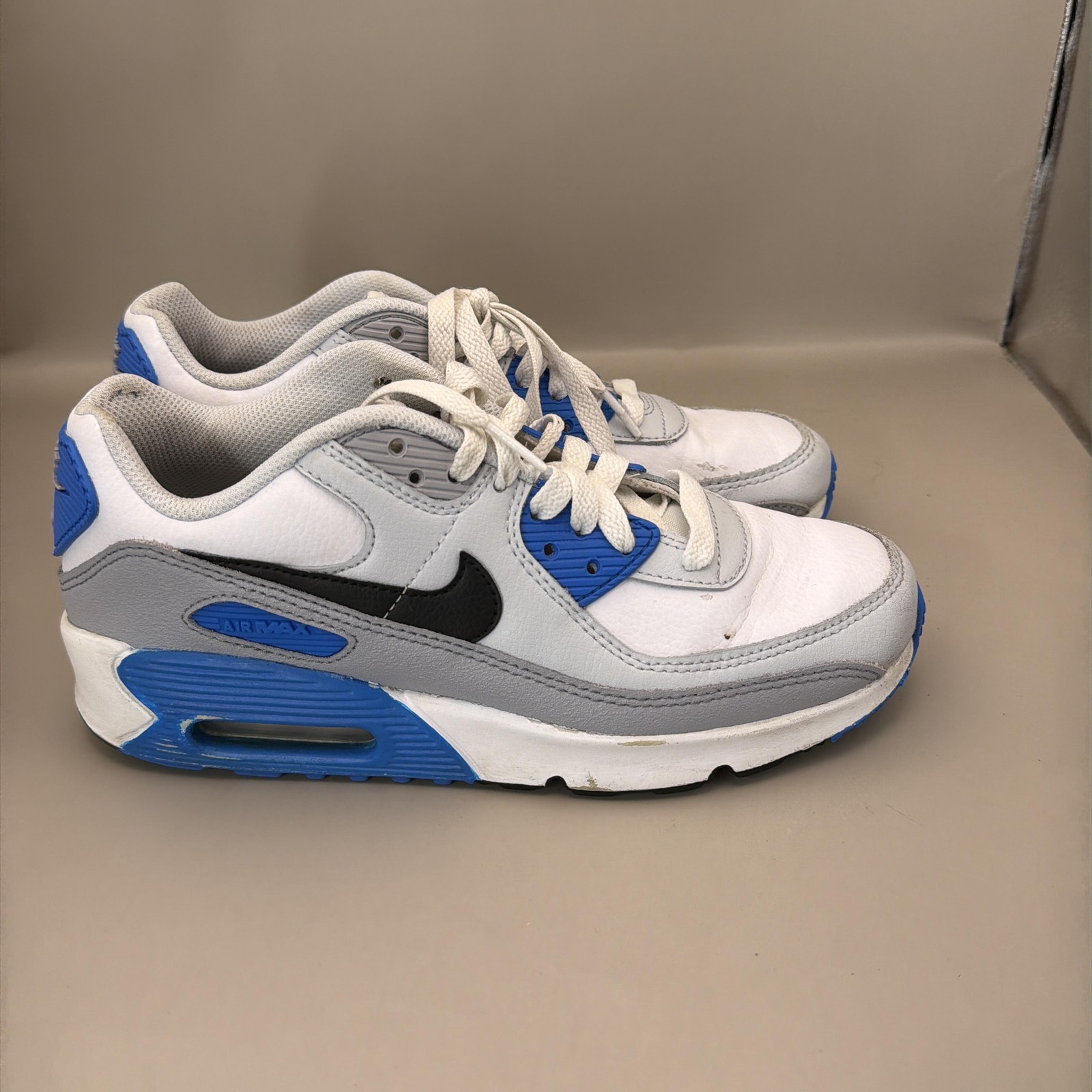Nike Air Max 90 Shoes Youth Size 4.5Y White Blue Running Sneakers CD6864-104 thumbnail 8