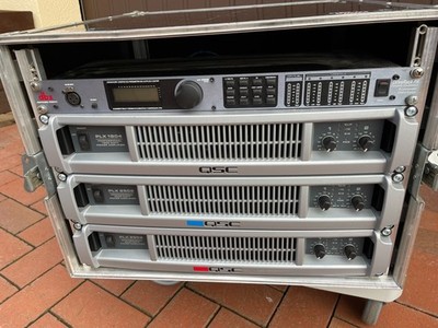 PA Endstufen Rack mit Endstufen 2x QSC PLX2502 und 1x QSC1804