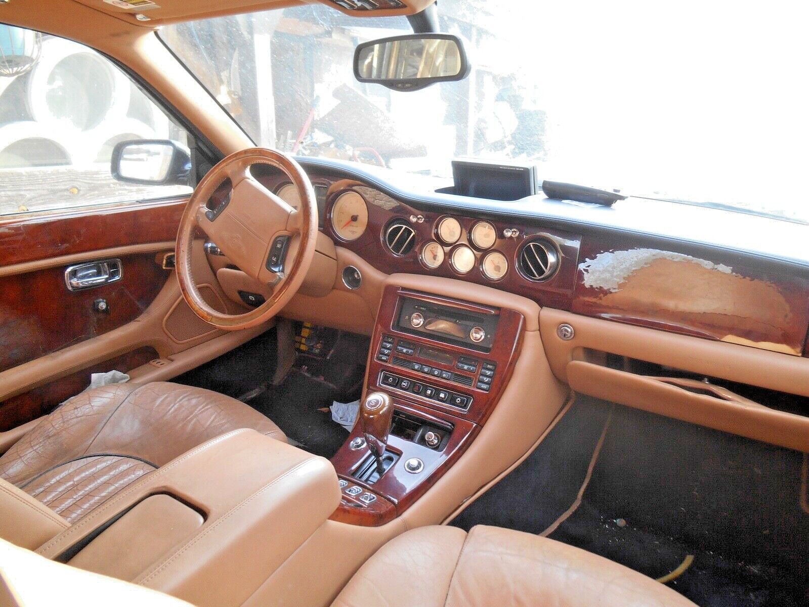 BENTLEY ARNAGE RL LWB JUST IN, LIGHT. WORLDS LARGEST ROLLS ROYCE USED INVENTORY