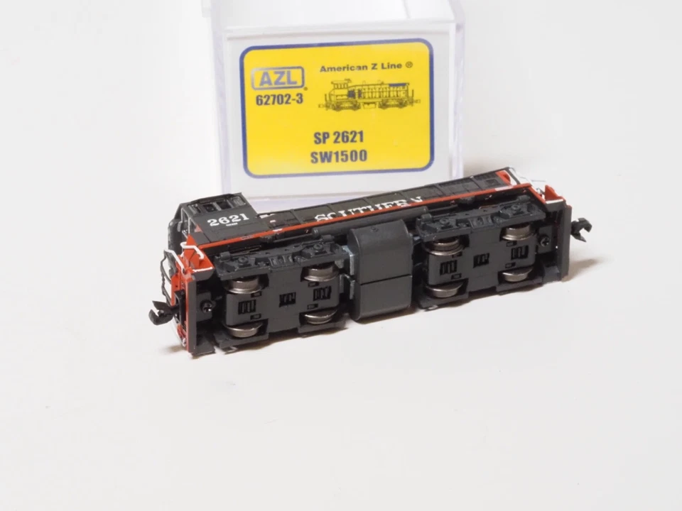 AZL-62702-3 Z-scale Southern Pacific SW1500 Switcher Locomotive SP rd#2621 NEW - Image 3 of 3