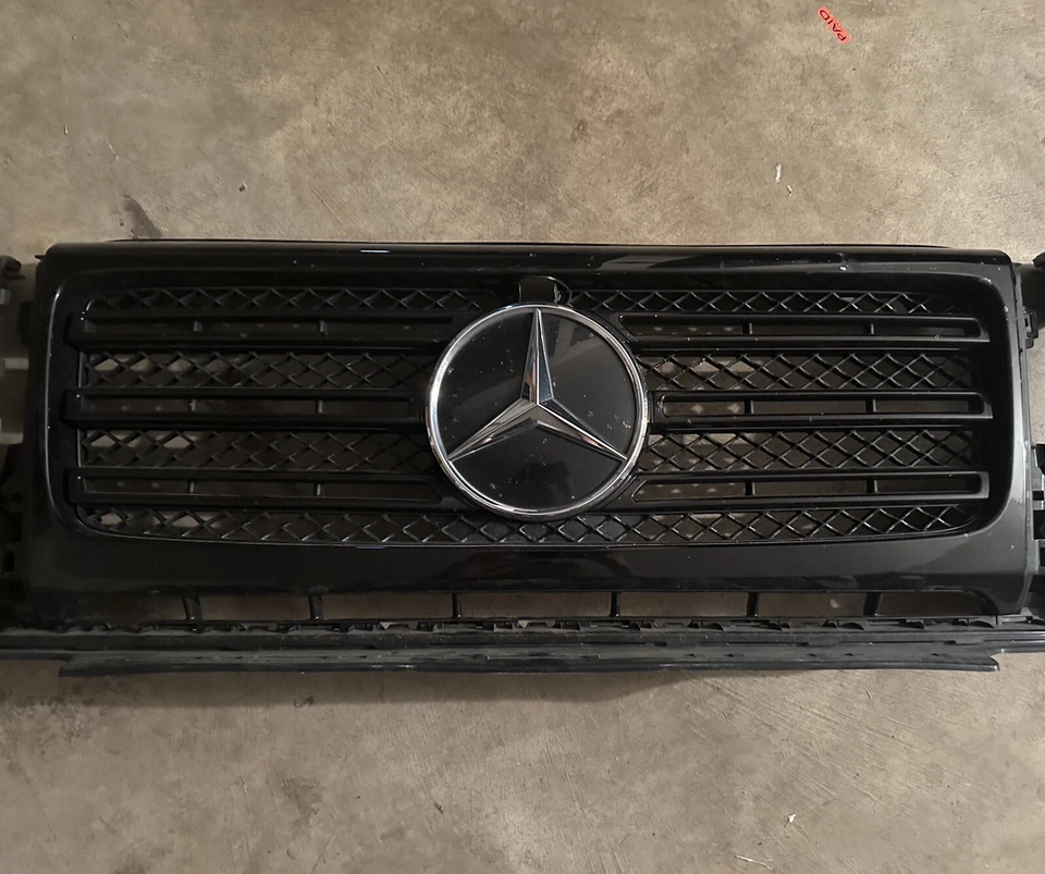 OEM G550 Grille + Headlight Covers Star Black Package G500 G550 2019-2024 - Image 3 of 4