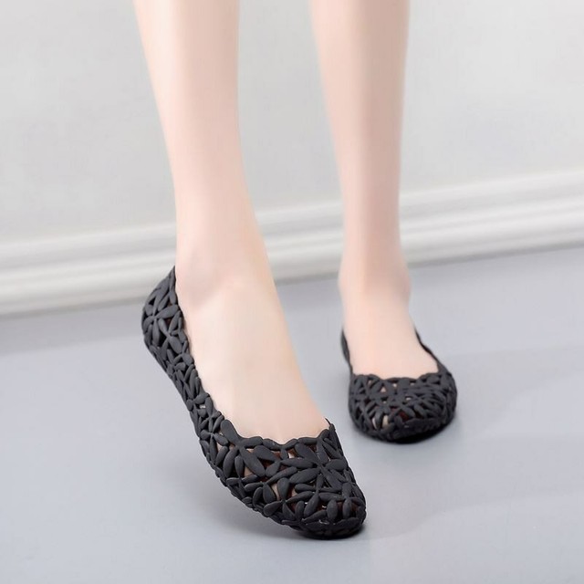 flat cover shoes for ladies