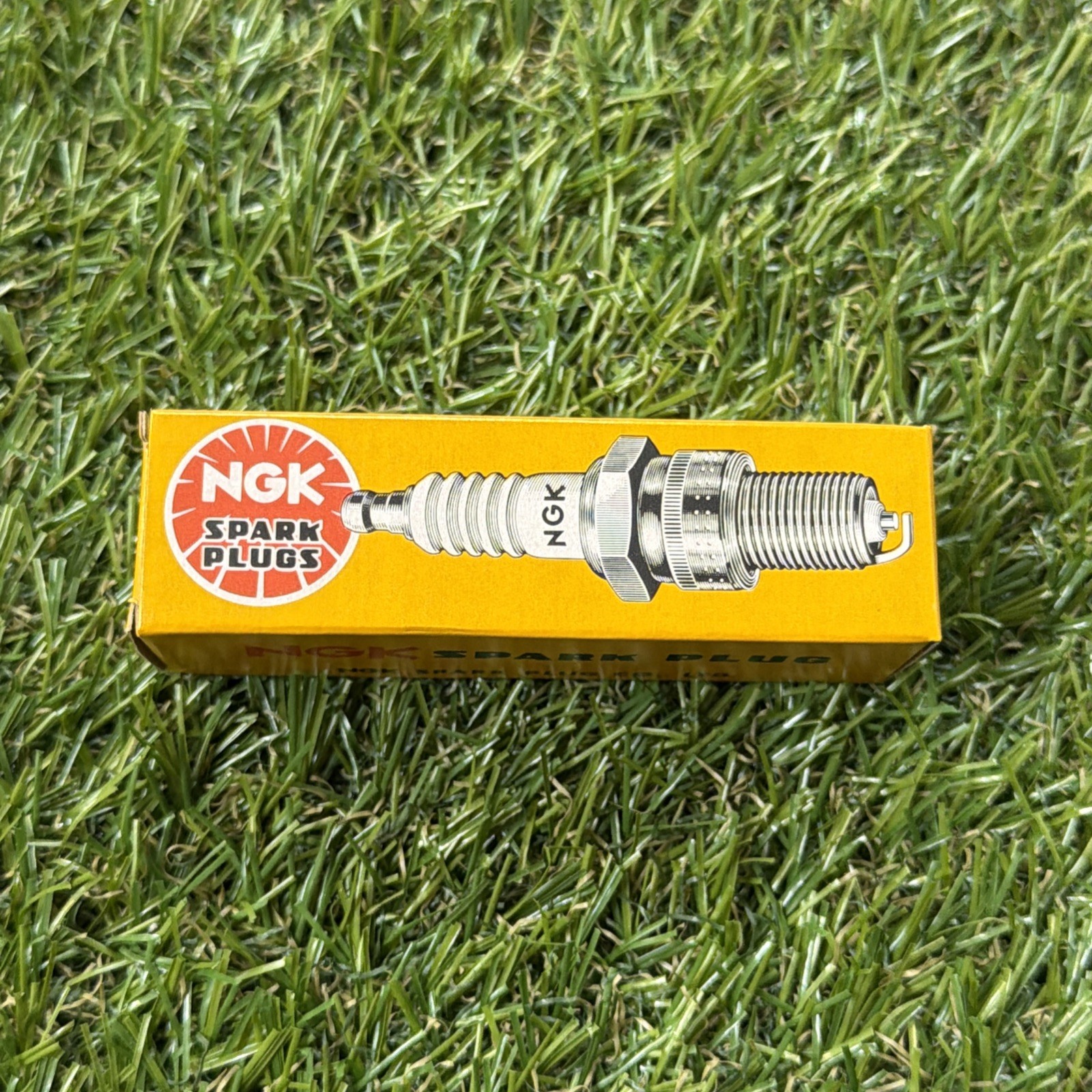 Vintage BP7ES - NGK Replacement Spark Plug Sparkplug