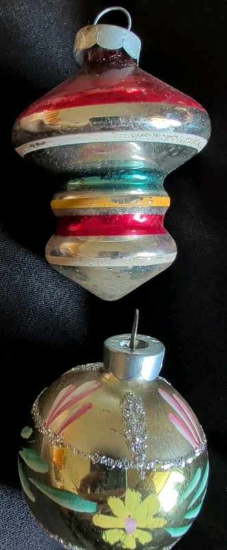 Vtg. SHINY BRITE UFO ATOMIC / Hand Painted Flowers MERCURY GLASS 2 ORNAMENTS