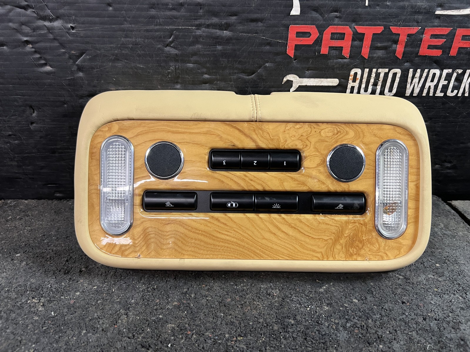 07-11 BENTLEY CONTINENTAL GTC OVERHEAD ROOF CONSOLE W/ DOMELIGHT, TAN 3W7959527E