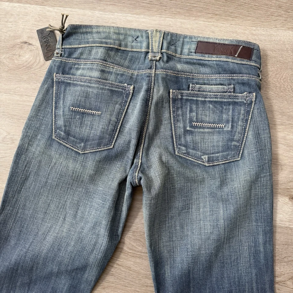 Pantalones de mezclilla acampanados vintage Y2K 2005 Yanuk Japón Kuroki para mujer talla 30x34 corte bootcut Foto 4 de 4