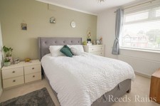 kingsize ottoman bedframe and headboard. Bensons for beds preowned