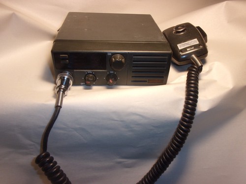 Uniden SMU 4525KT UHF 450-470MHz Mobile Radio