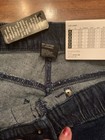 WOMEN’S HUE RIPPED KNEE DENIM LEGGINGS INK WASH SIZE MEDIUM NEW WITH TAGS NWT — photo 6