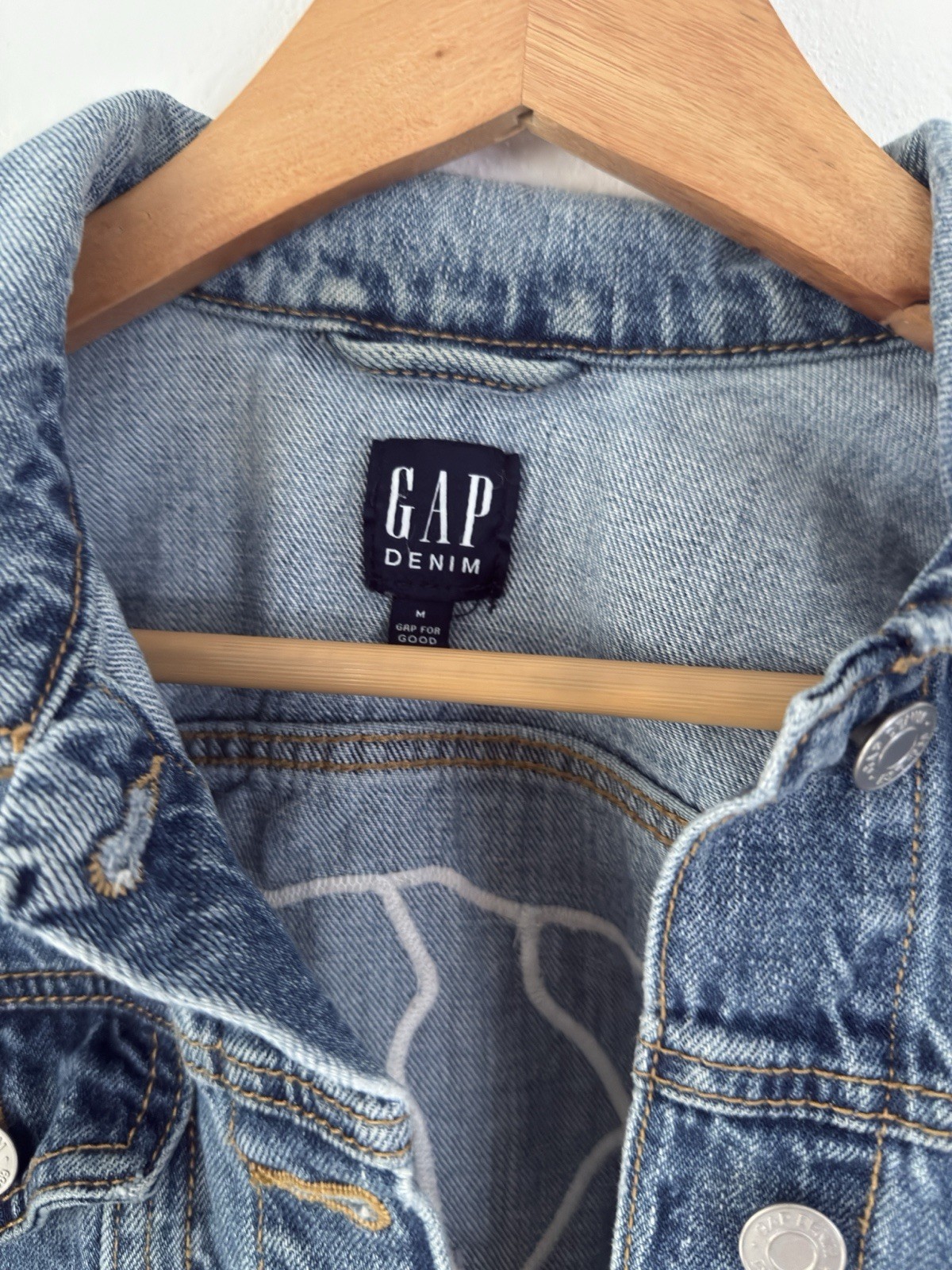 Gap patchwork US map embroidered denim jacket med… - image 4