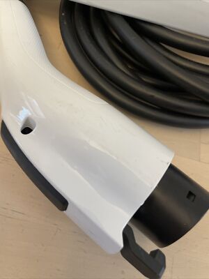 Câble De Charge GM Chevrolet Ultium Double Tension – Occasion En Bon État, 240V 32A, 7.8kW – Type 1