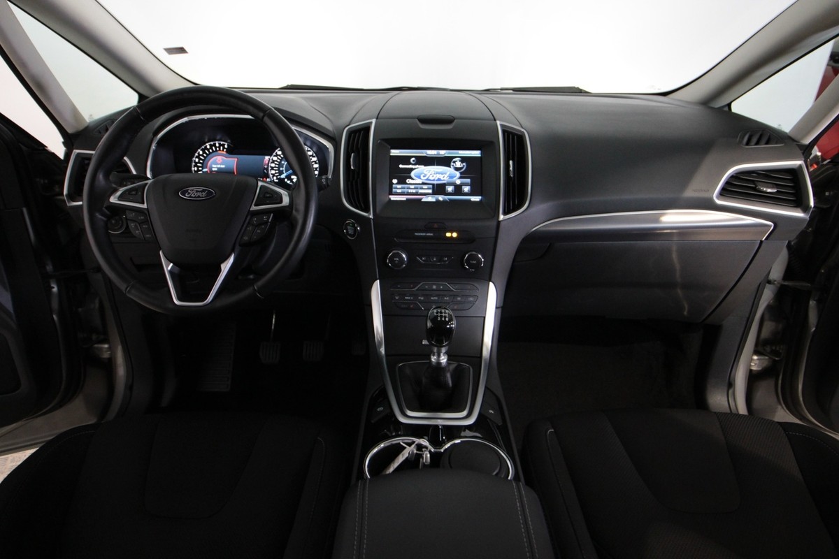 Ford S-MAX 2,0 TDCi 180 Titanium 7prs